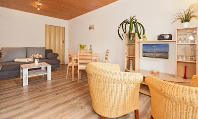 Gartenhaus der Villa See-Eck - Whg. Seestern (EG) - Wohnzimmer - Ansicht 2