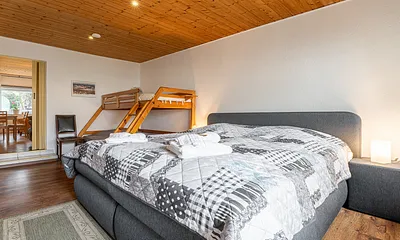 Gartenhaus der Villa See-Eck - Whg. Seestern (EG) - Schlafzimmer