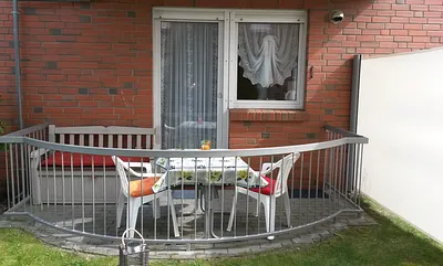 Außenbereich mit Terrasse