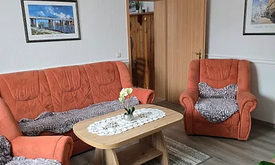 Wohnzimmer, Eingang Küche 