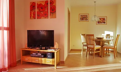 Wohnzimmer mit Essecke