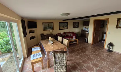 Wohn - und Essbereich
