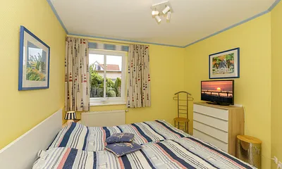 Gute Nacht im 180 x 200 cm breiten Bett und schöne Träume