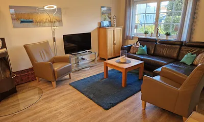 Ferienwohnung Sonnenstern - zentral und strandnah, 3-Zimmer-Ferienwohnung (Erdgeschoss, Kamin)