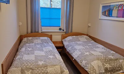 Schlafzimmer 2 mit TV