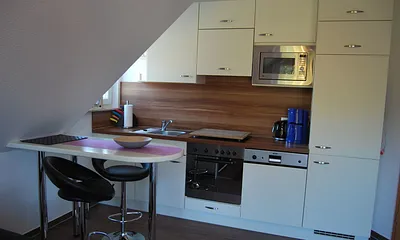 Küchenbereich mit Sitzecke