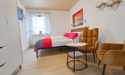 im Wohn / Schlafzimmer