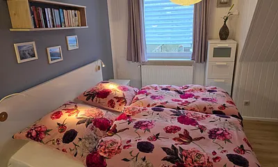Schlafzimmer  für 2 Personen mit genug Stauraum