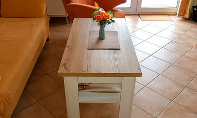 Wohn-Bereich mit Fernsehsessel