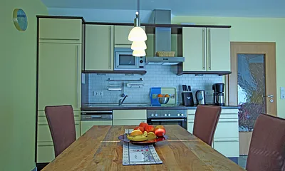 Essplatz mit Küchenzeile