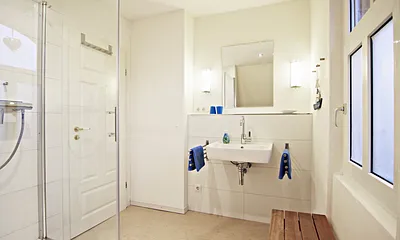 Modernes Tageslichtbad