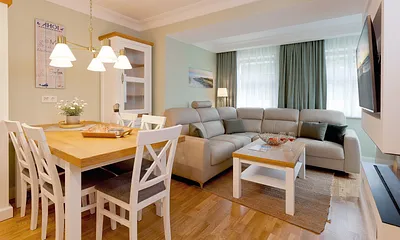 Villa Waldschloss - 200m zum Ostseestrand, 4-Zimmer-Ferienwohnung (Nr. 2)