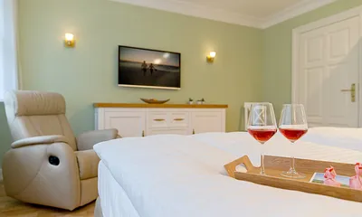 1. Schlafzimmer mit Doppelbett