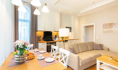 Wohn-, Ess- und Kochbereich