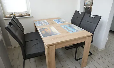 moderne Essecke in der Veranda