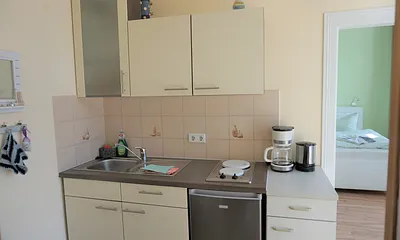 moderne Küche, 2 Plattenherd