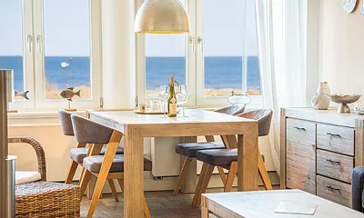  Essbereich mit Meerblick