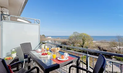 Balkon mit Meerblick
