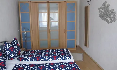 Schlafzimmer mit Doppelbett