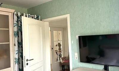 Schlafzimmer mit viel Stauraum