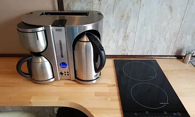 4 in 1 Küchencenter. Induktion Kochfeld