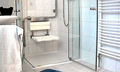 Behindertengerechtes Bad im Erdgeschoss