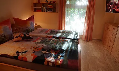 Schlafzimmer im Sonnenlicht