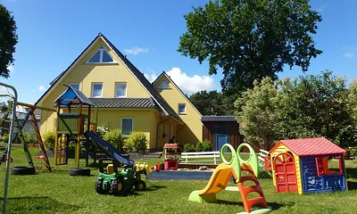 Großer Kinderspielplatz 