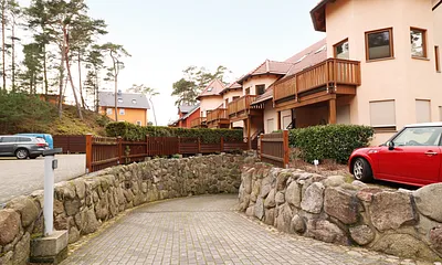 Einfahrt zur Tiefgarage von der Hofseite