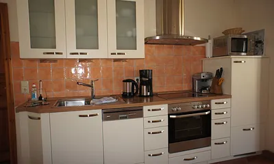 Küchenzeile mit Markengeräten