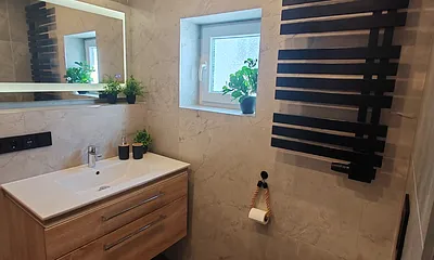 modernes Badezimmer