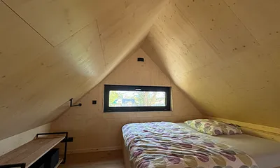 Galerie mit Doppelbett 