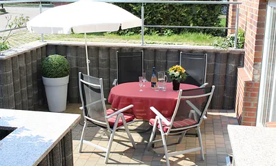 sonnige Süd-Ostterrasse