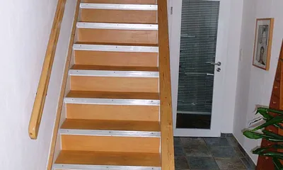 Treppenaufgang zur Ferienwohnung