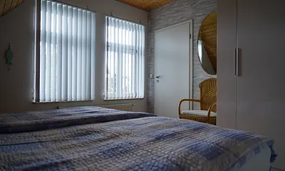 Großes Schlafzimmer