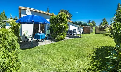 Terrasse mit Platz zum Relaxen