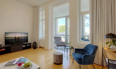 Wohnbereich mit angrenzendem Wintergarten