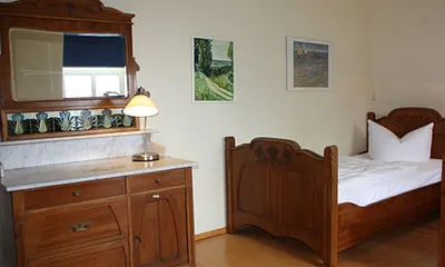 2. Schlafzimmer