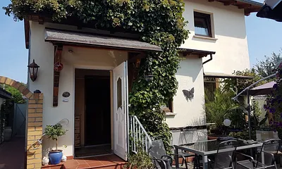 Hauseingang(Die Ferienwohnung befindet sich in der 1.Etage)