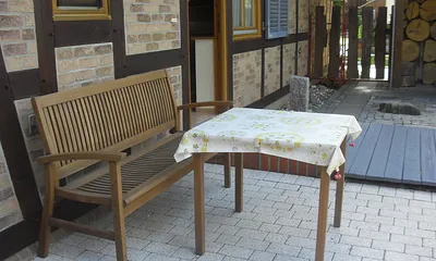 Aussensitzbereich in der Abendsonne