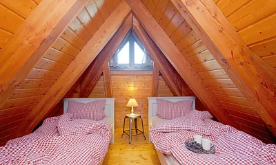 Schlafzimmer 2 im Spitzboden