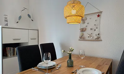 GEMEINSAMES ABENDESSEN