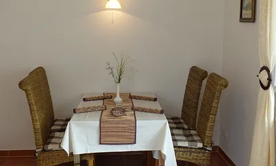 Wohnzimmer mit Essbereich
