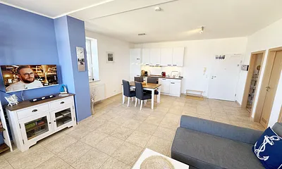 Wohn-/Essbereich mit Küchenzeile