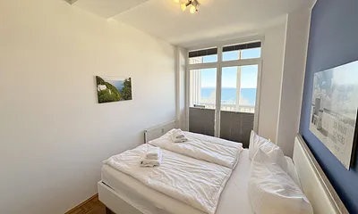 Schlafzimmer mit Doppelbett