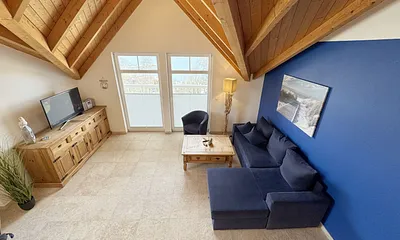 Wohnbereich mit Smart-TV