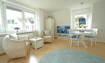 Sitzecke mit Esstisch