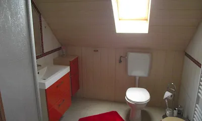 Badezimmer mit Dusche