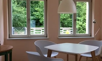 Esstisch mit 3-4 Plätzen in der Veranda