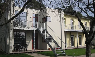 Ansicht Hofseite mit den Zugängen der Ferienwohnungen